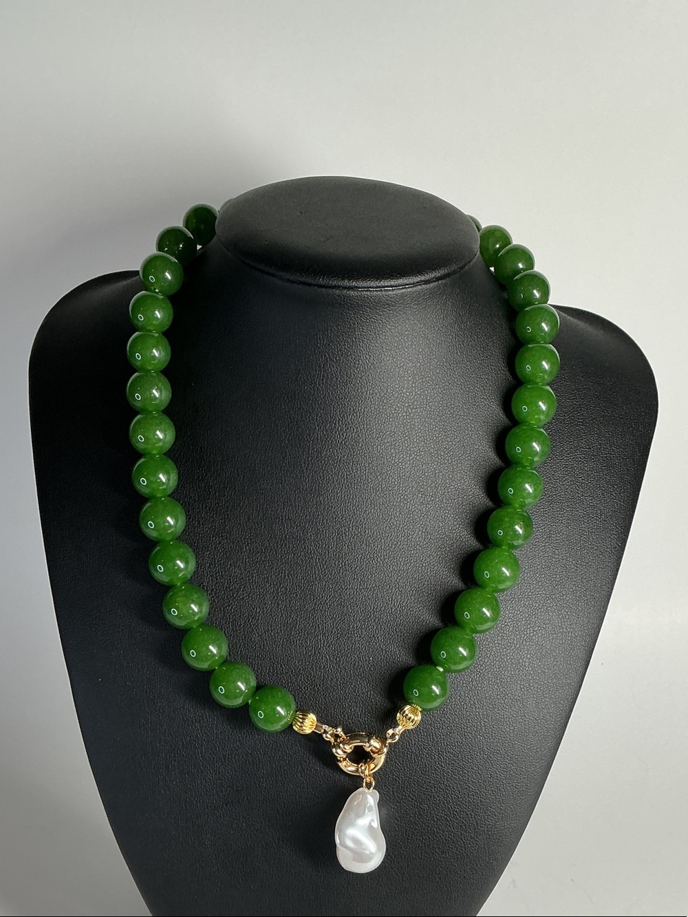 Green Bead Necklace with Baroque Pearl and Gold Accents